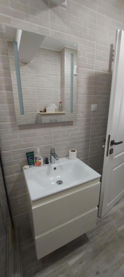 شقة Apartament Nina Năvodari المظهر الخارجي الصورة
