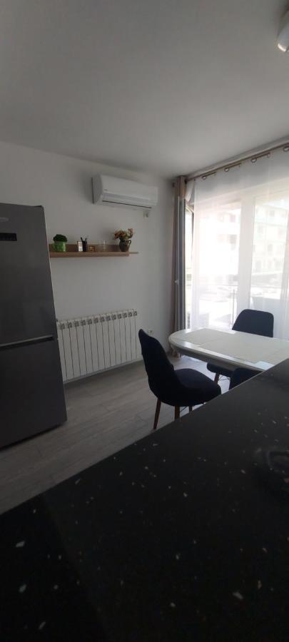 شقة Apartament Nina Năvodari المظهر الخارجي الصورة