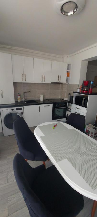شقة Apartament Nina Năvodari المظهر الخارجي الصورة
